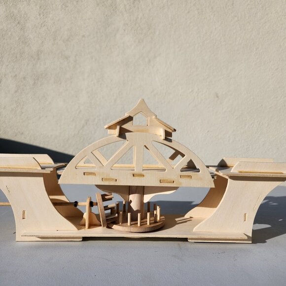 Hand-Built Swing Bridge Model Hand Crank Gears Wooden Wood based on Newcastle-up - Picture 6 of 13